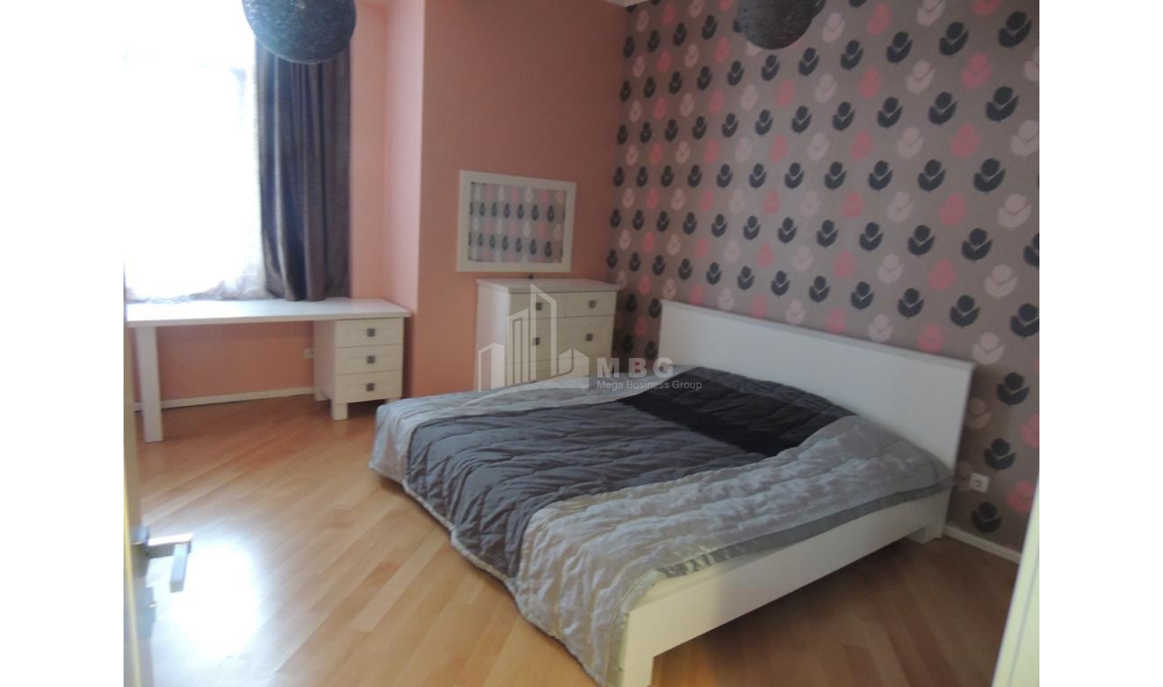 For Sale Flat, in Bagebi