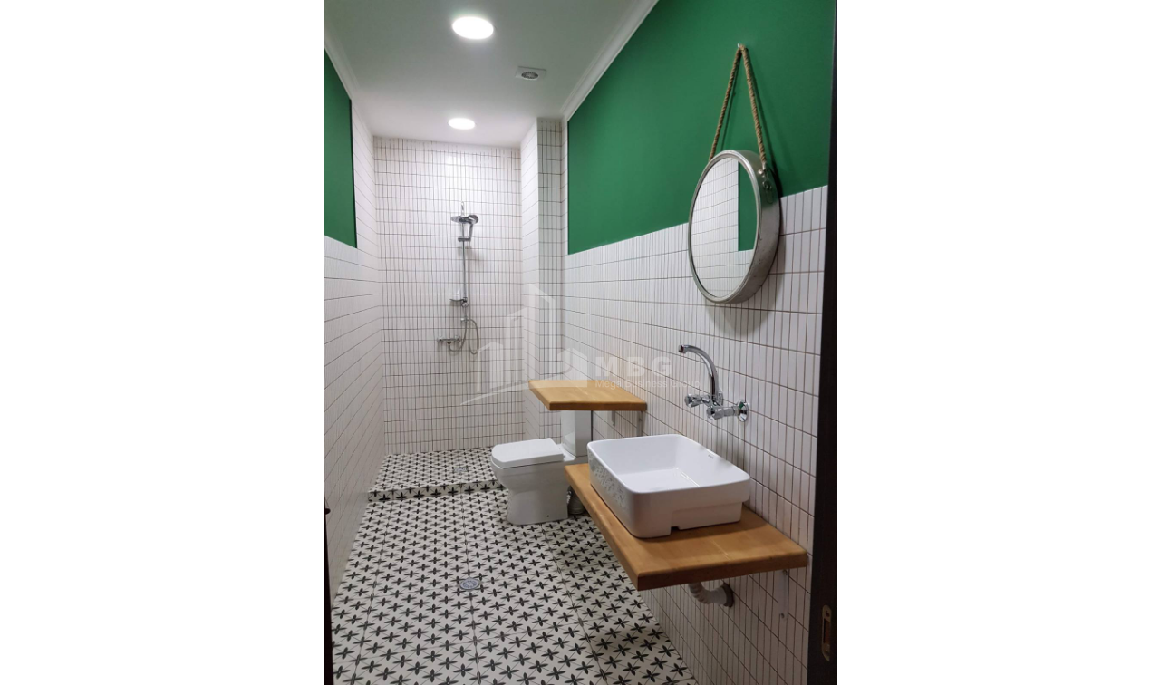 Продается Квартира, в Окрестности метро Гурамишвили