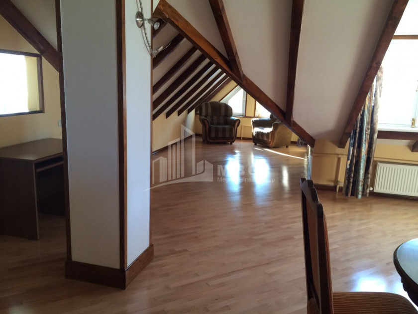 For Rent Flat, in Mtatsminda