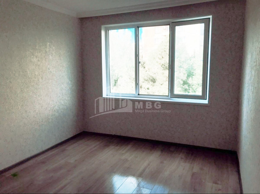 For Sale Flat, in Gldani Massive