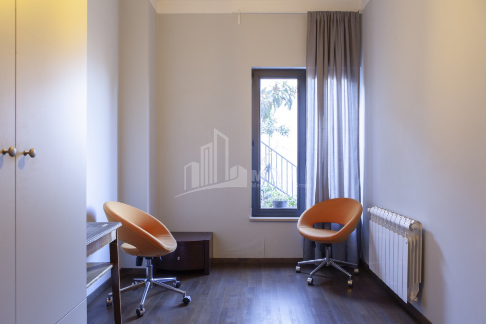 For Sale House - Villa, in Mtatsminda