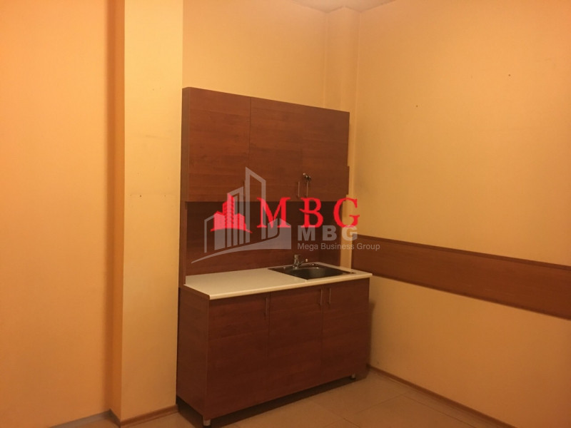 For Rent Витражный фасад Commercial, in Vake