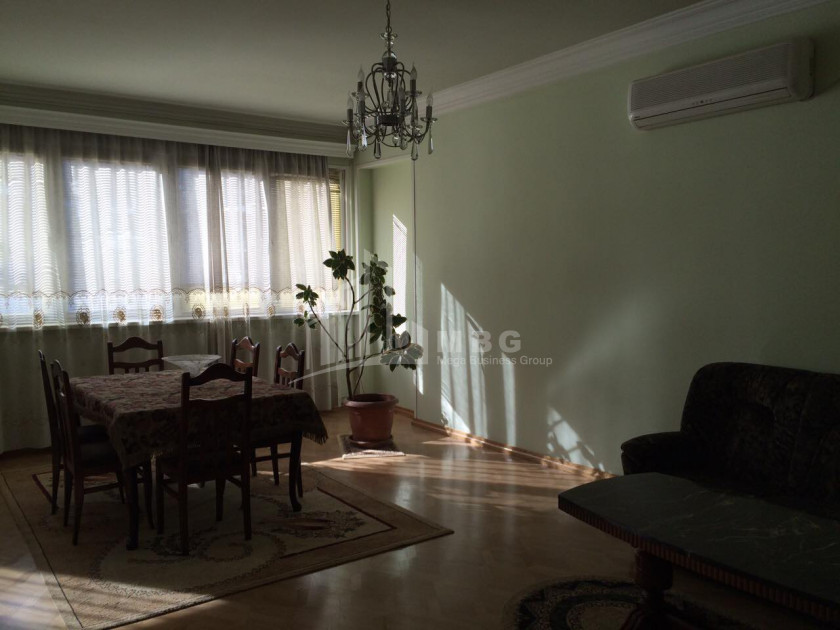 For Rent Flat, in Mtatsminda