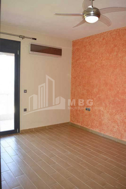 იყიდება ბინა, დიღმის მასივი