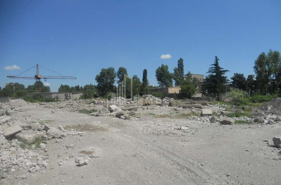 For Sale Warehousing - entrepreneurial Land, in Third Massive