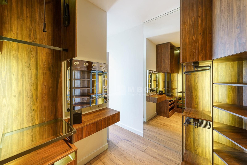 For Sale Flat, in Vake