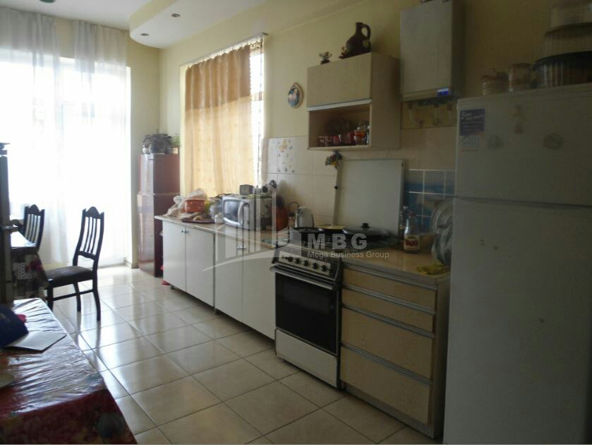 For Sale Flat, in Vera