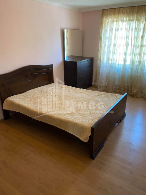 В аренду Квартира, в Важа-Пшавела Блоков