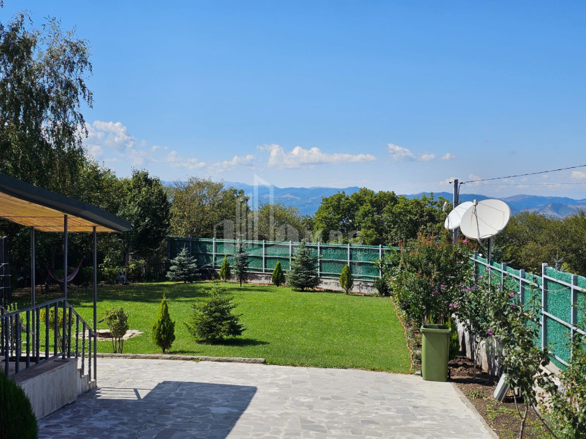 Продается Дом - Вилла В Коджори, Мтацминда Район