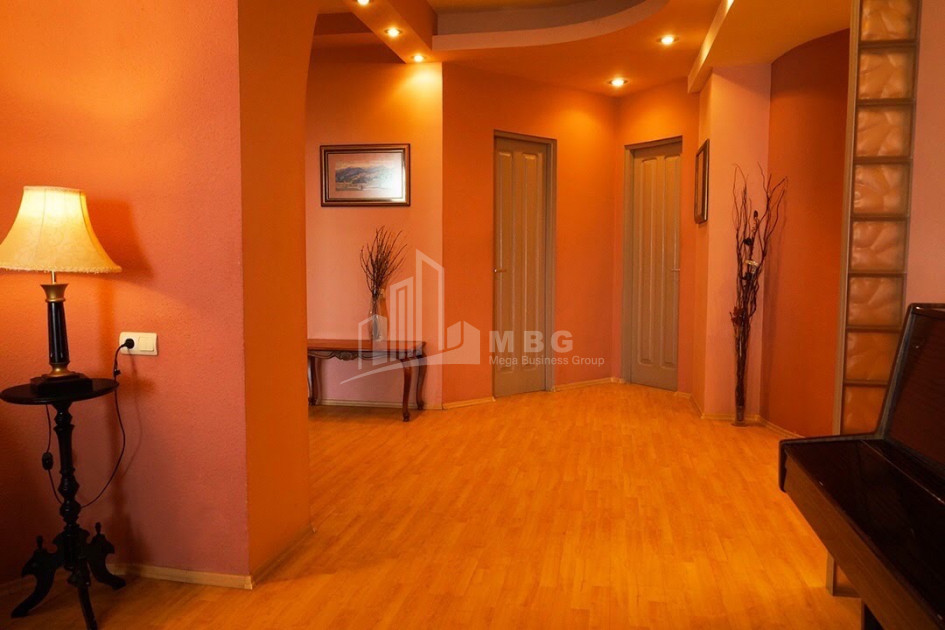 For Sale Flat, in Vake