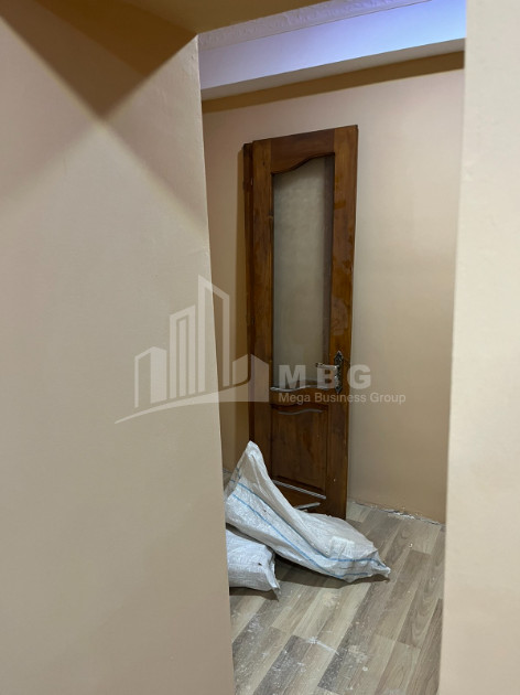 იყიდება ბინა, საბურთალო