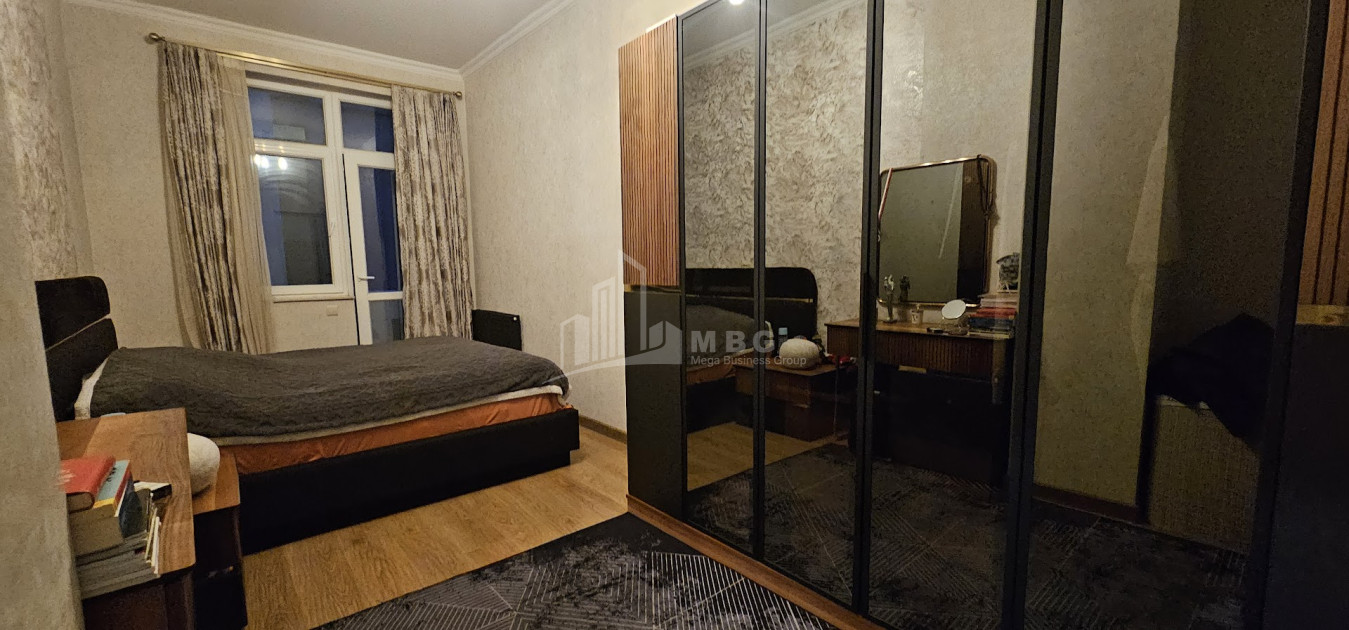 Продается Квартира Улица М. Бурдзгла Сабуртало Сабуртальский Район Тбилиси