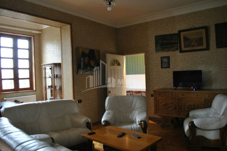 For Rent Flat, in Zemo Vera