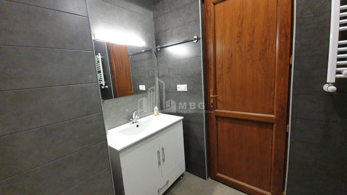 For Sale Flat, in Isani