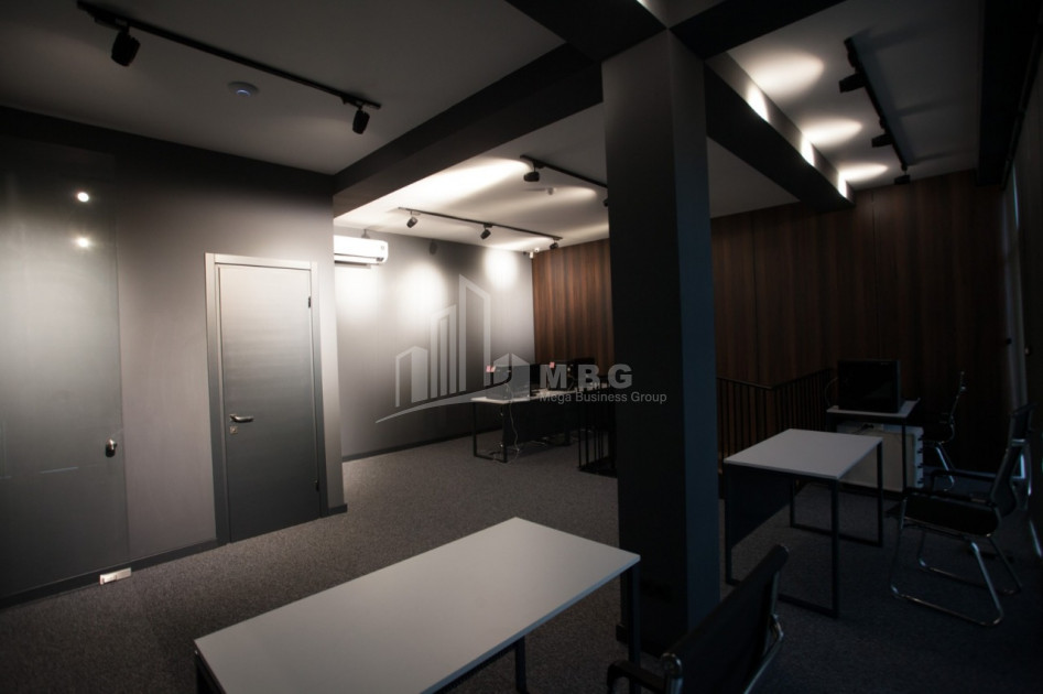 For Rent Витражный фасад Commercial, in Saburtalo