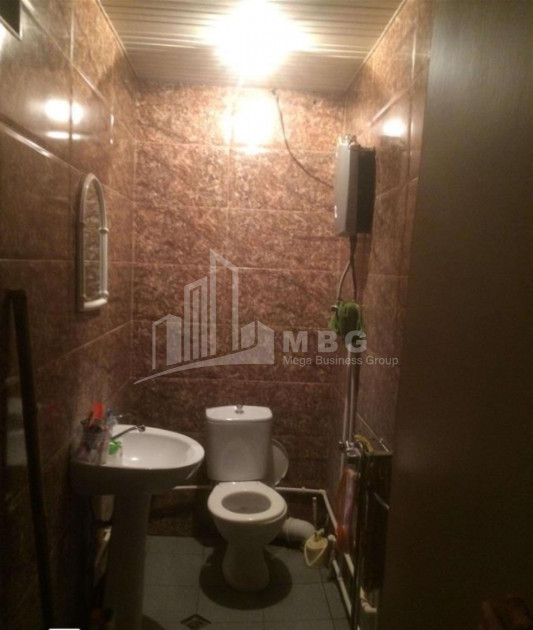 Lease Flat, in Okros ubani