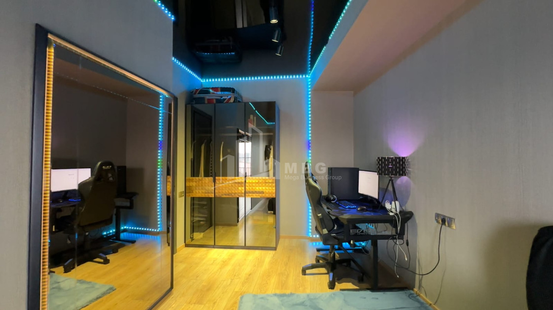 For Sale Flat, in Village Dighomi