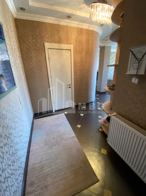 For Sale Flat, in Surrounding area of metro Guramishvili