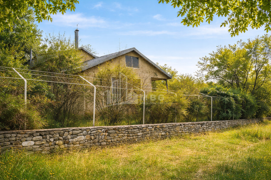 Продается Старое здание Дом - Вилла В Шалаури, Телави