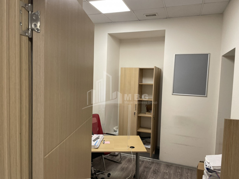 For Rent Витражный фасад Commercial, in Plekhanovi