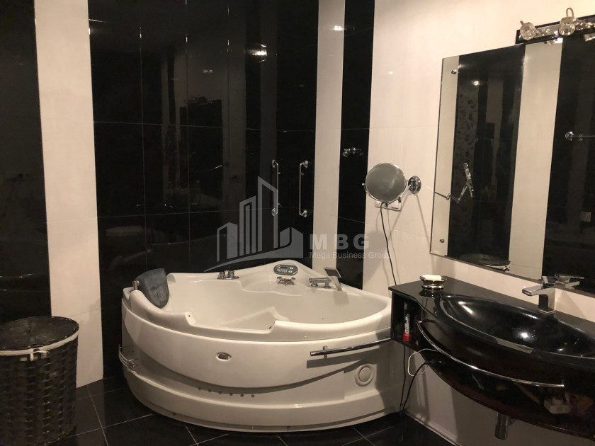 For Sale Flat, in Vake