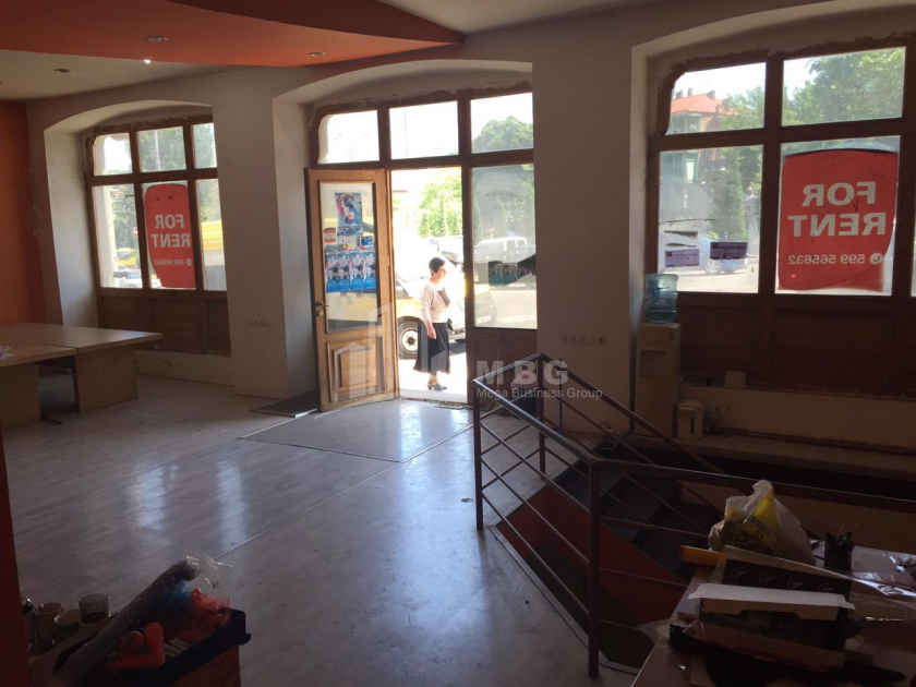 For Rent Витражный фасад Commercial, in Sololaki