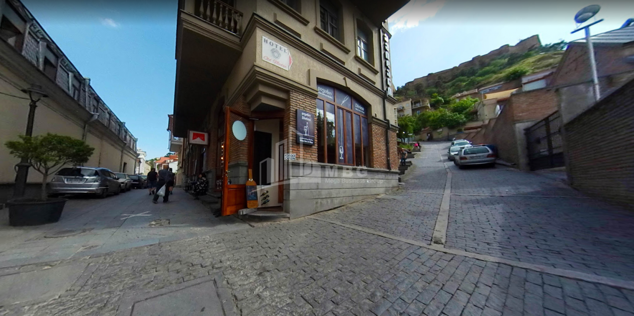 For Sale Hostel - Guesthouse Commercial, in Kalaubani