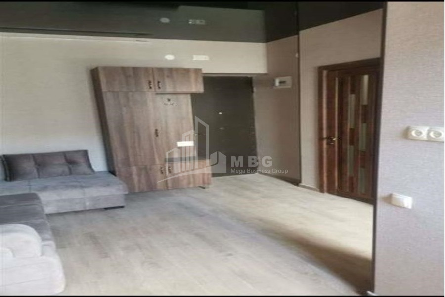 იყიდება ბინა, საბურთალო