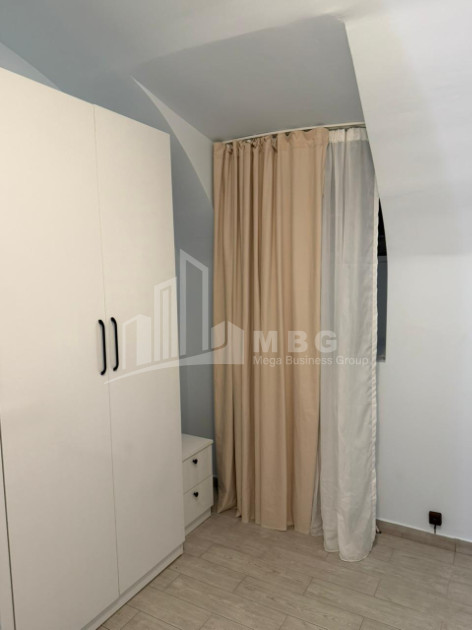 Продается Старое здание Квартира На улице А. Чикобава, ჩუღურეთი