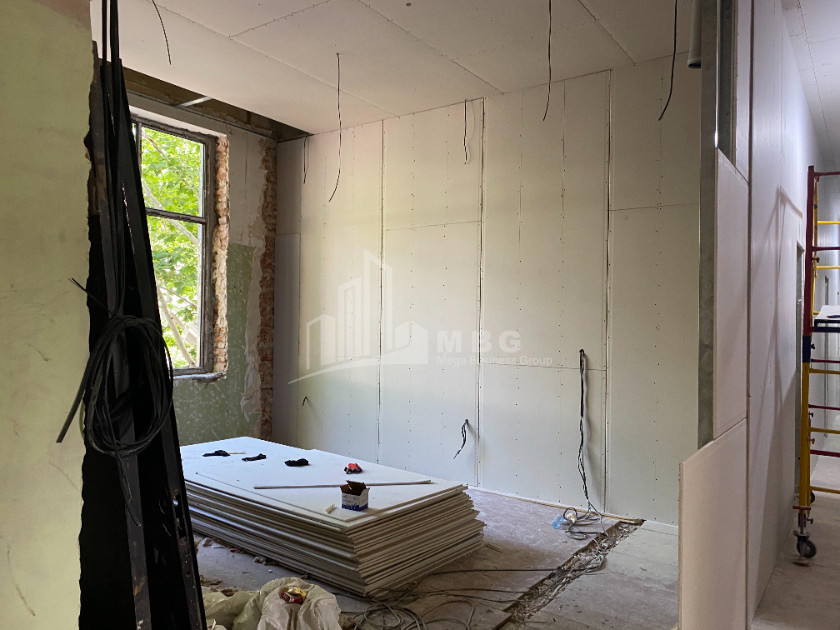 For Sale Hostel - Guesthouse Commercial, in Sololaki