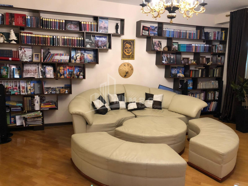 For Sale Flat, in Vake