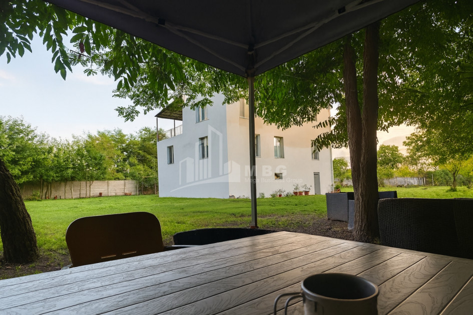 იყიდება ბიზნესი კომერციული ფართი თელავი კახეთი