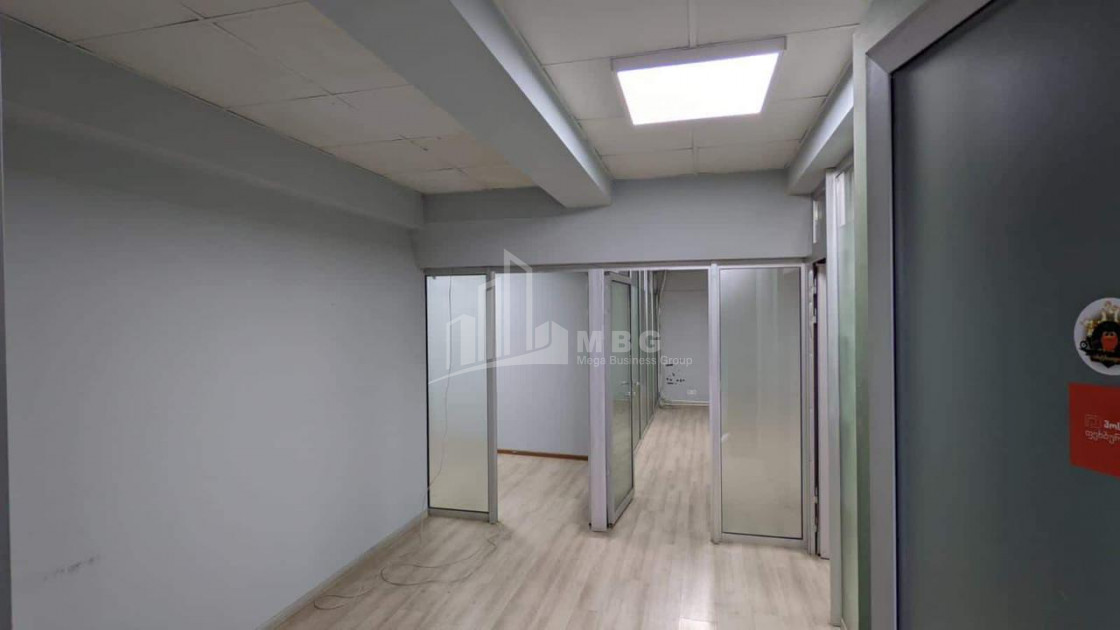 For Rent Витражный фасад Commercial, in Digomi Massive