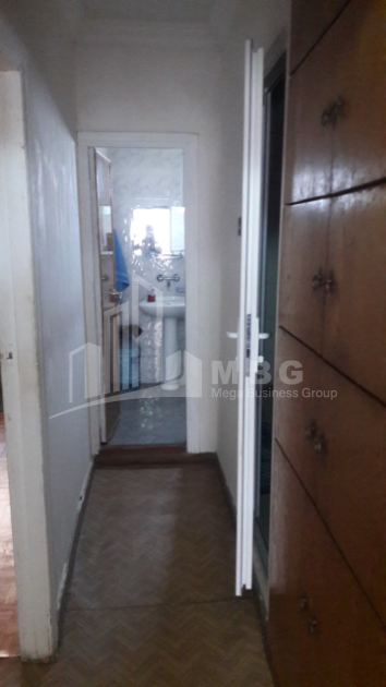 იყიდება ბინა, ვაზისუბანი