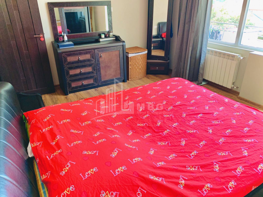 For Sale Flat, in Bagebi