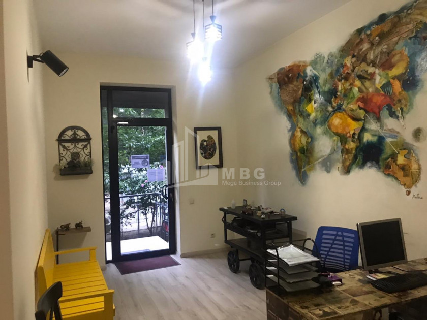 Продается Торговый Коммерческий, в Ваке