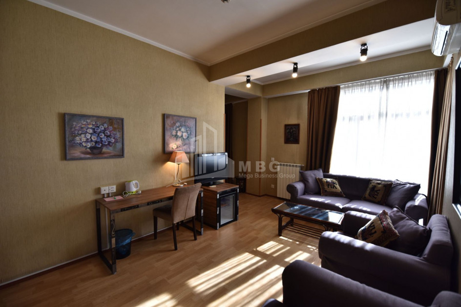 For Rent Hotel - Resort Commercial, in Mtatsminda District