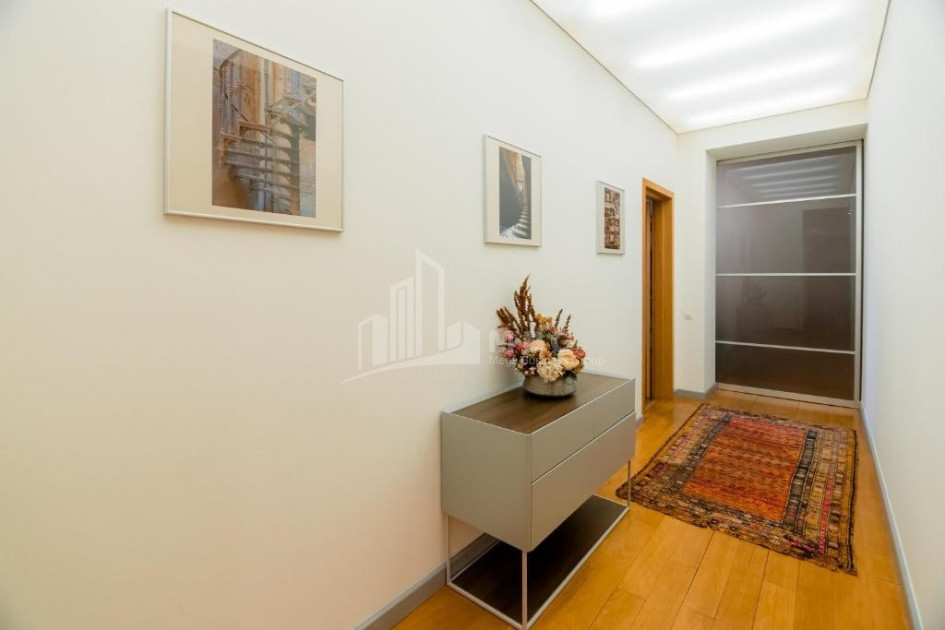 For Sale Flat, in Vera