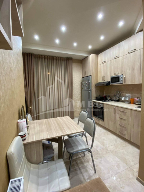 For Sale Flat, in Isani