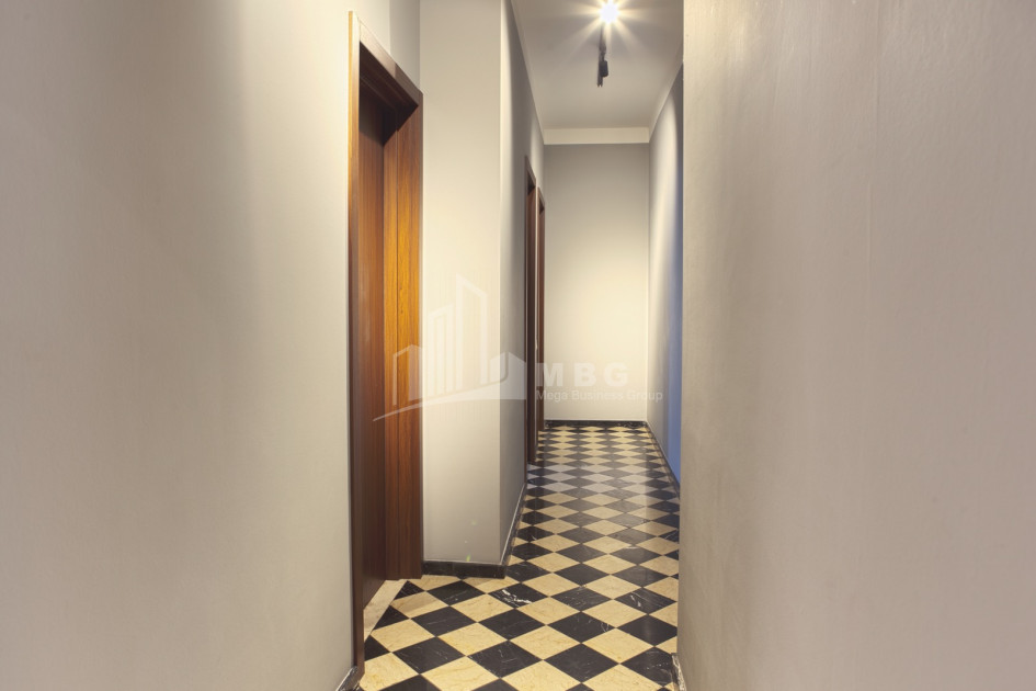 For Sale House - Villa, in Mtatsminda