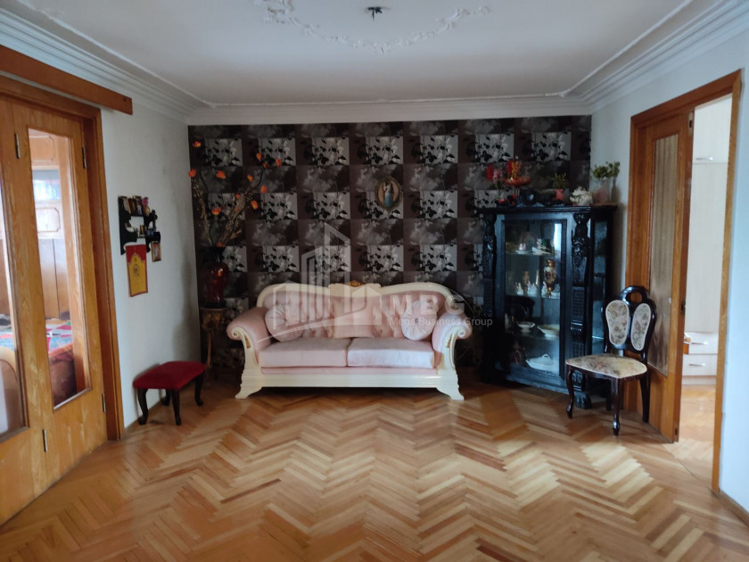 For Sale Flat, in Gldani Massive