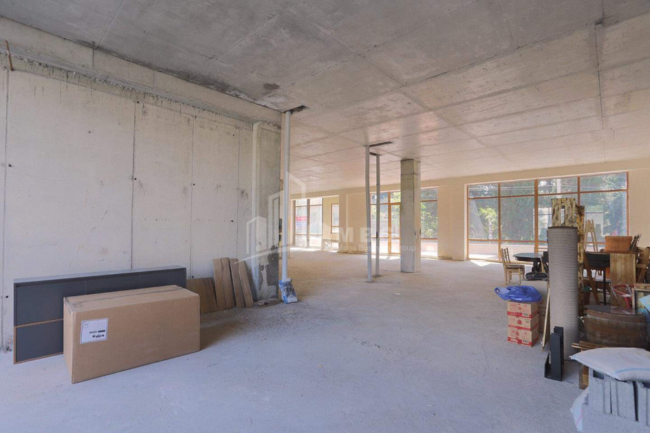 For Rent Витражный фасад Commercial, in Chugureti