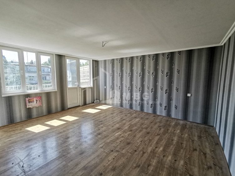 იყიდება ბინა, საბურთალო