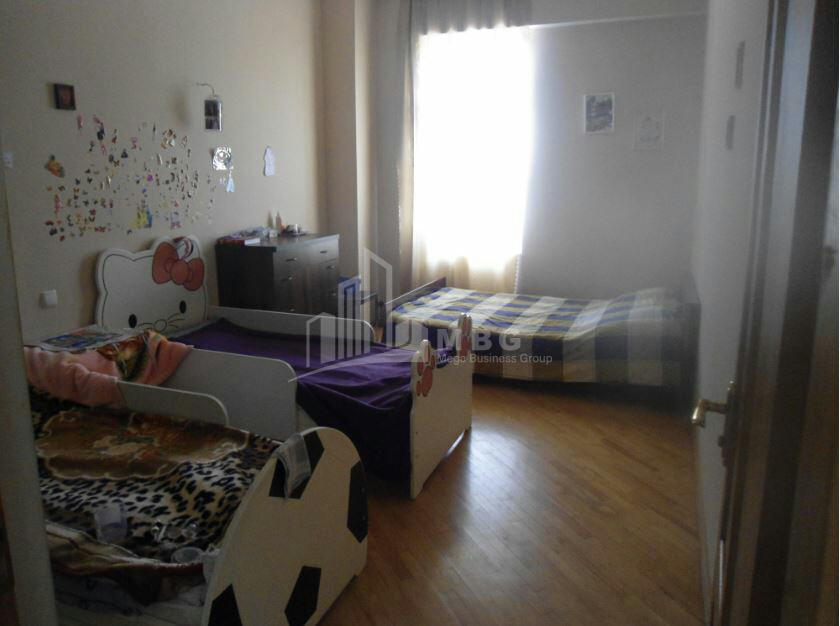 For Sale Flat, in Vera