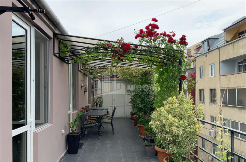 For Sale Flat, in Saburtalo