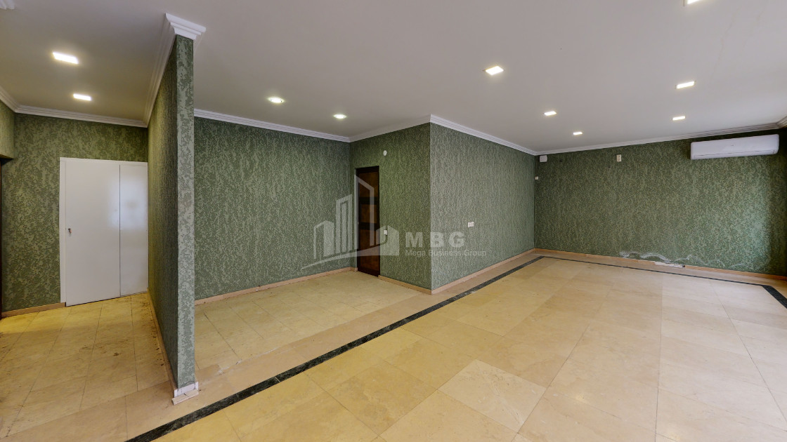 For Sale Building Commercial, in Kutaisi