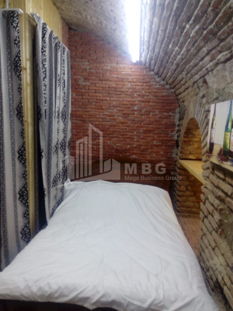 For Rent Basement Commercial, in Mtatsminda
