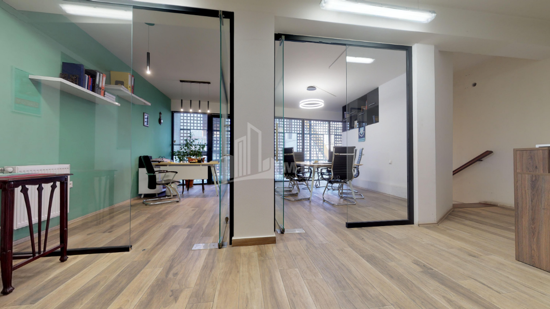 For Rent For office Commercial, in Chugureti District