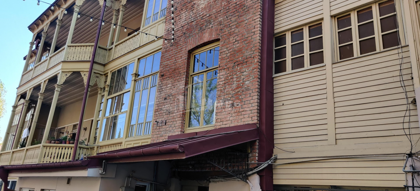 For Sale Flat, in Mtatsminda District