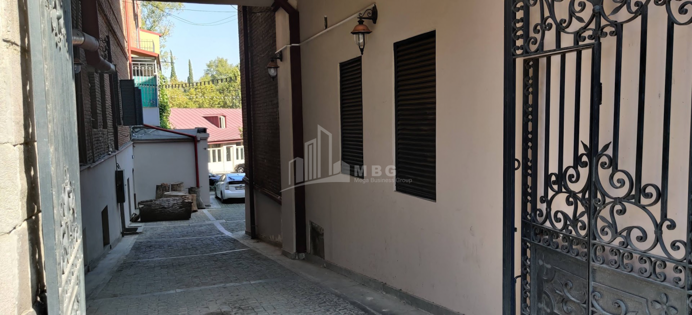 For Sale Flat, in Mtatsminda District